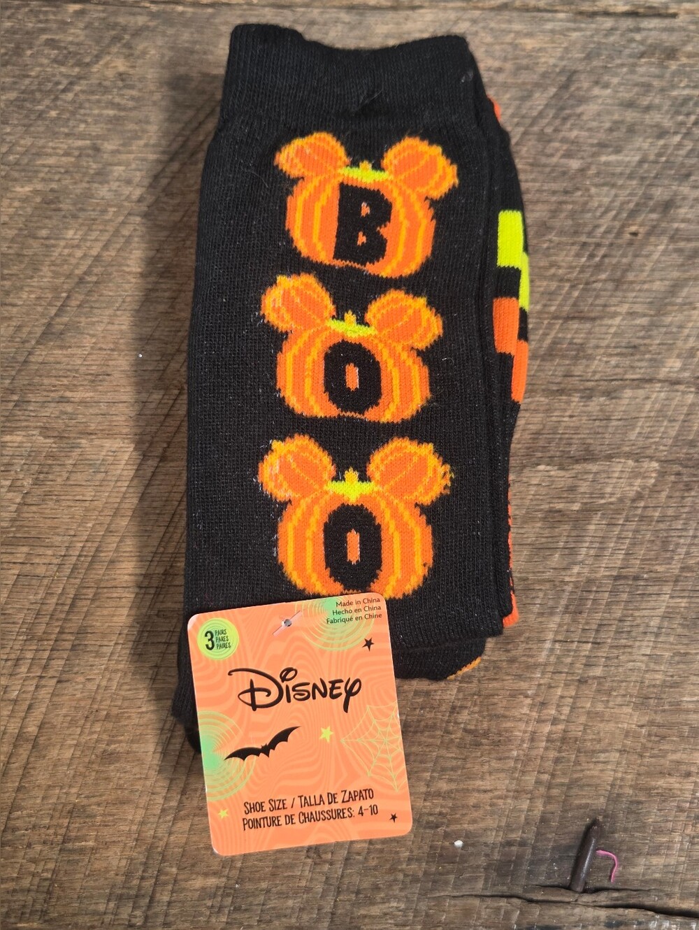 NWT Disney Halloween Mickey Mouse Pumpkin BOO Crew Socks 3-Pack Size 4-10 Bin 1D